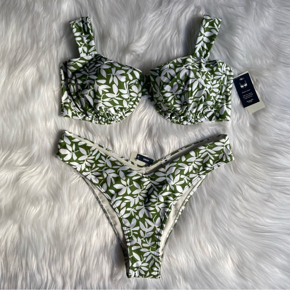 Abercrombie & Fitch Other - curve love pleated underwire high leg cheeky bikini